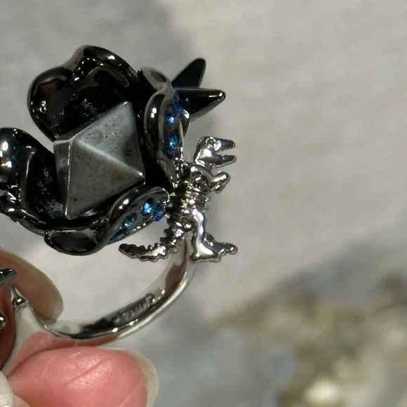 AUTHENTIC COACH double finger ring M/L skull rexy tearose star pyramid b… - Picture 8 of 16